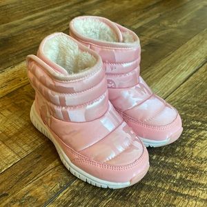 Toddler snow boots